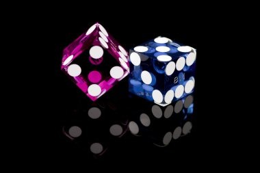 Dadu Online bet slip on mars 4d showing odds and payout